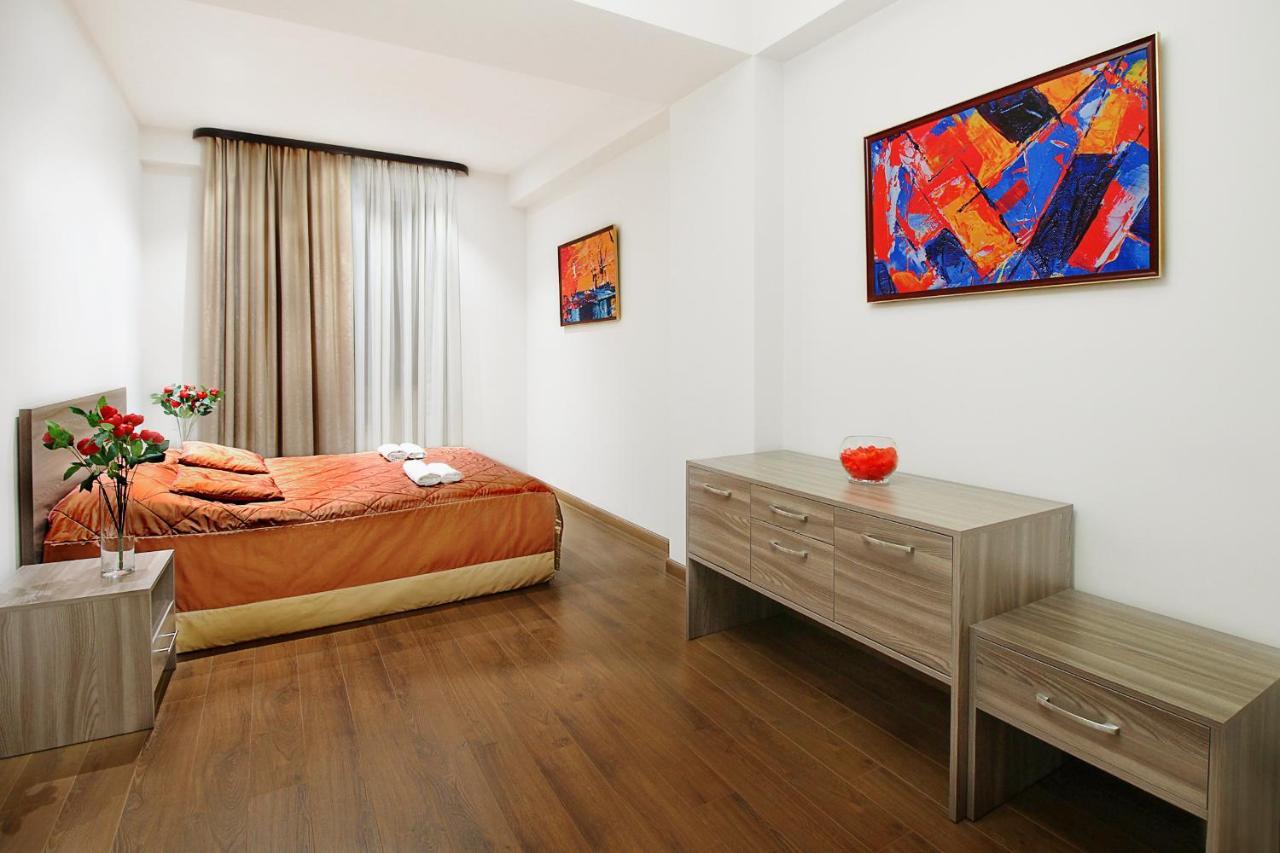Apartments In Crystal Residence Ереван Экстерьер фото