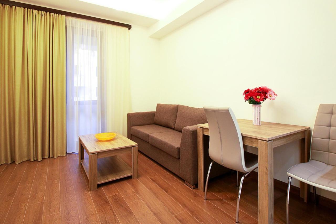 Apartments In Crystal Residence Ереван Экстерьер фото