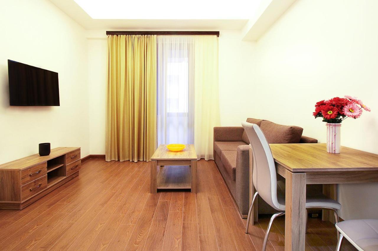 Apartments In Crystal Residence Ереван Экстерьер фото