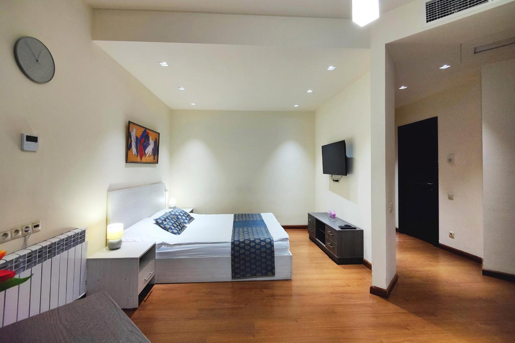 Apartments In Crystal Residence Ереван Экстерьер фото